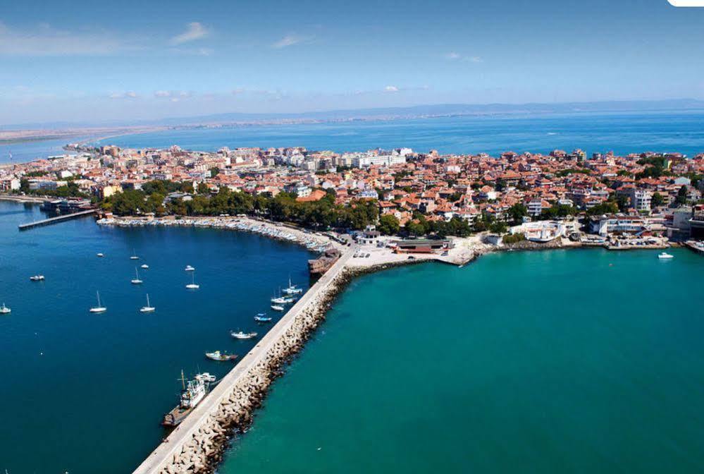 Arizona Del Mar Apartment Pomorie Ngoại thất bức ảnh