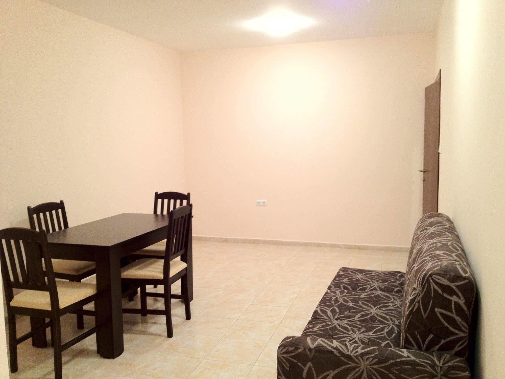 Arizona Del Mar Apartment Pomorie Ngoại thất bức ảnh
