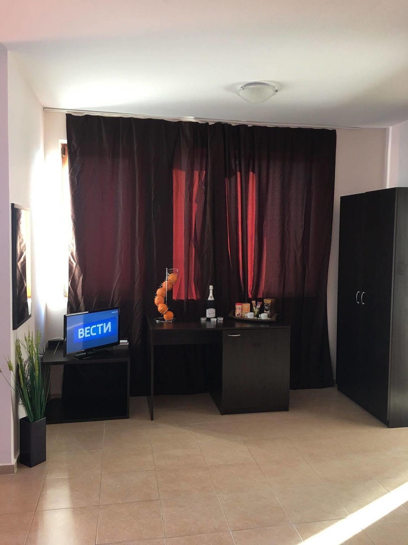 Arizona Del Mar Apartment Pomorie Ngoại thất bức ảnh
