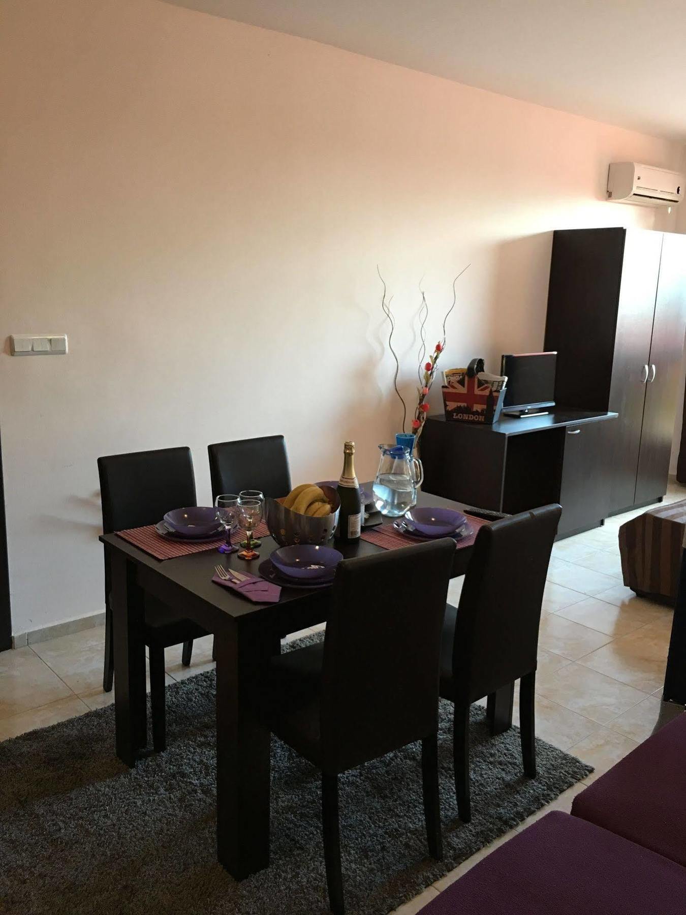 Arizona Del Mar Apartment Pomorie Ngoại thất bức ảnh