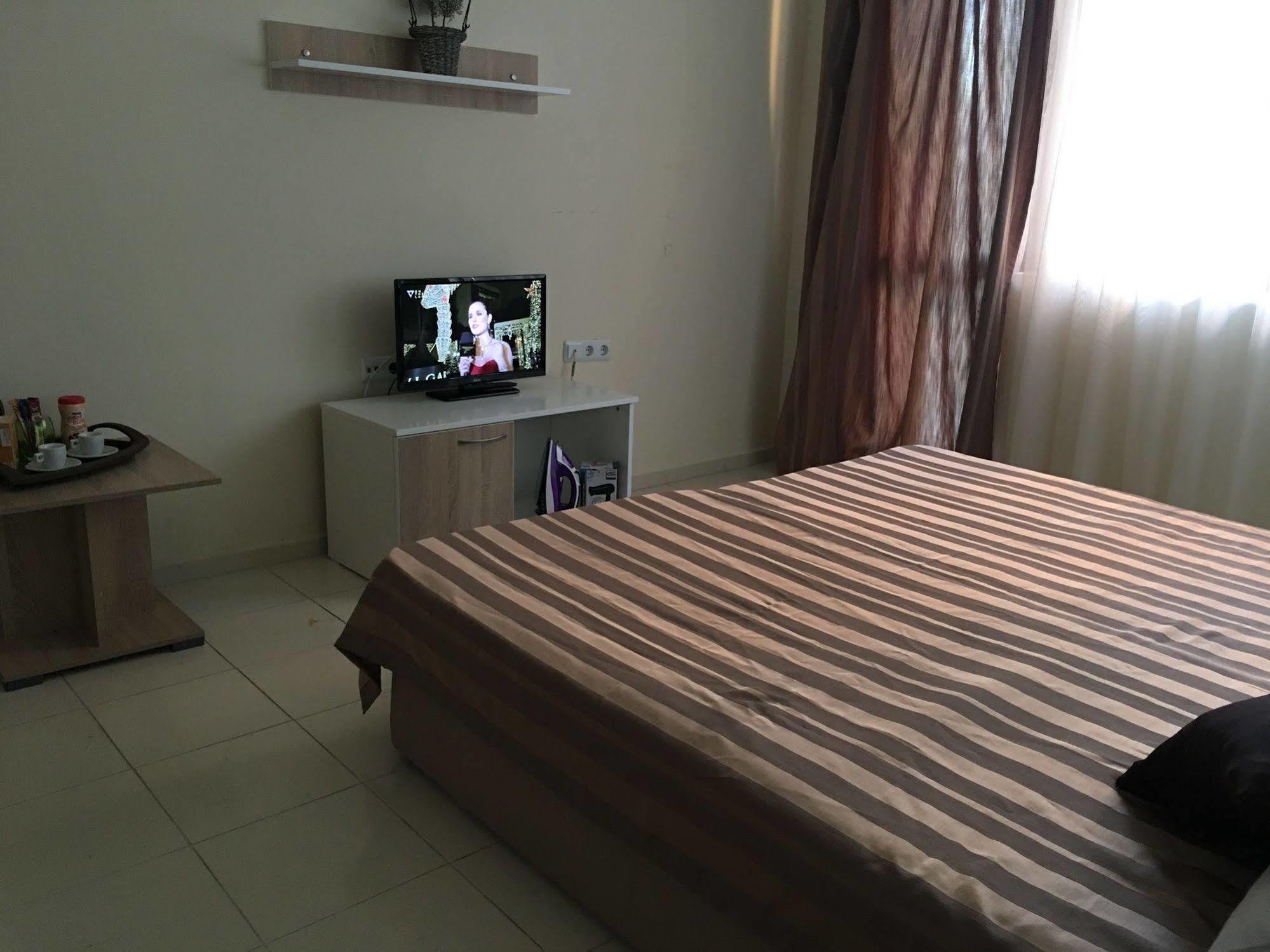 Arizona Del Mar Apartment Pomorie Ngoại thất bức ảnh
