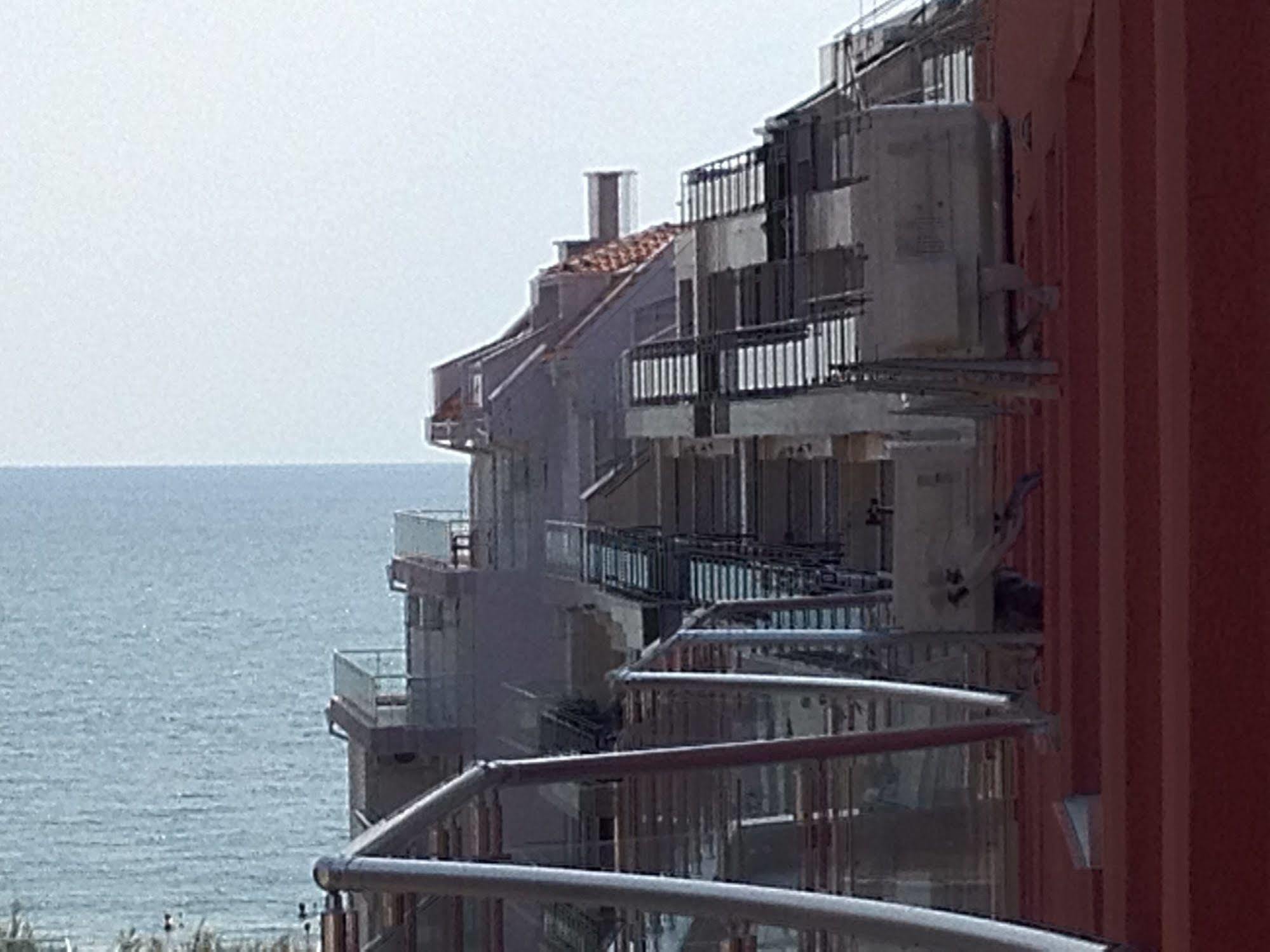 Arizona Del Mar Apartment Pomorie Ngoại thất bức ảnh