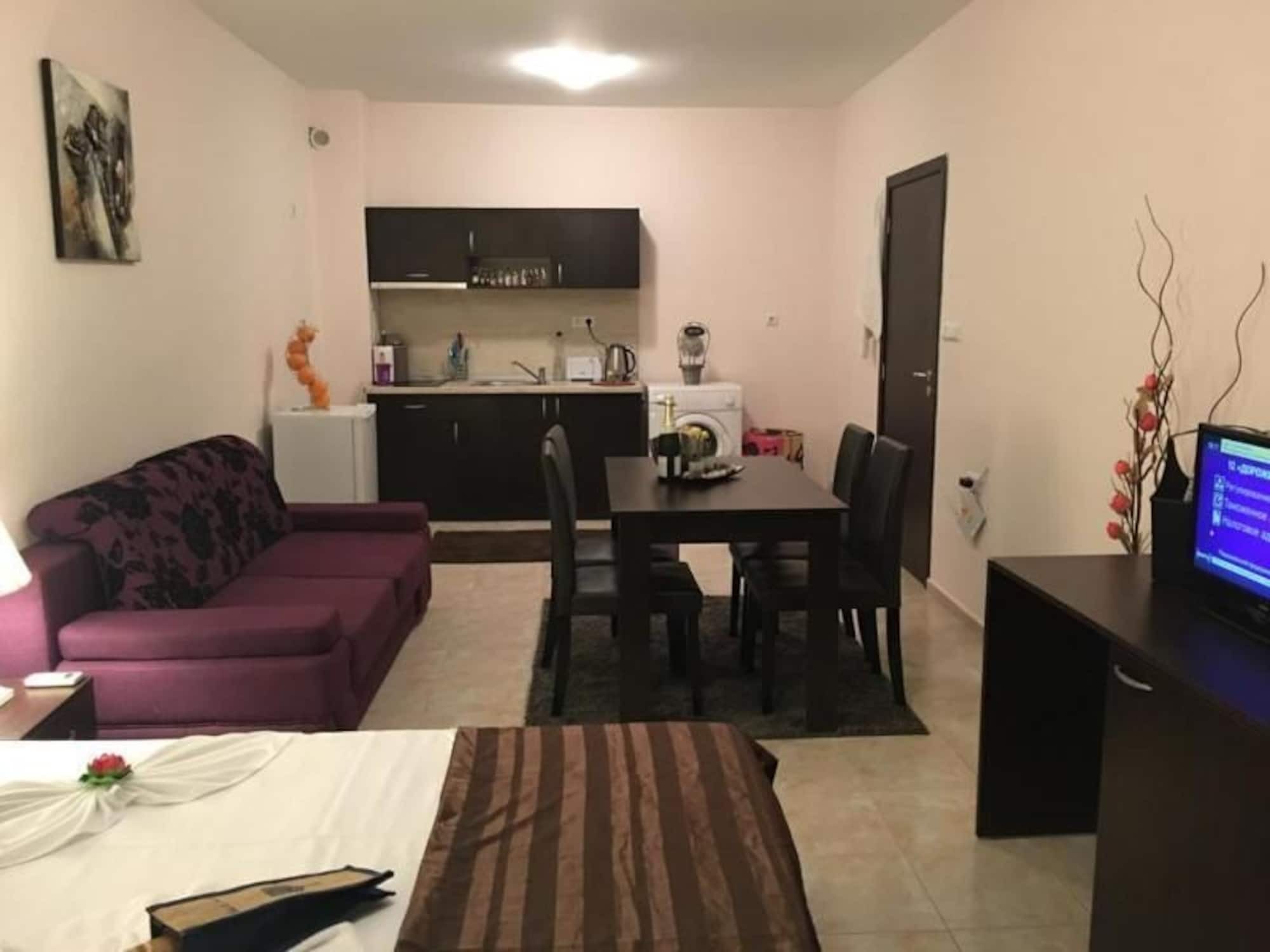 Arizona Del Mar Apartment Pomorie Ngoại thất bức ảnh